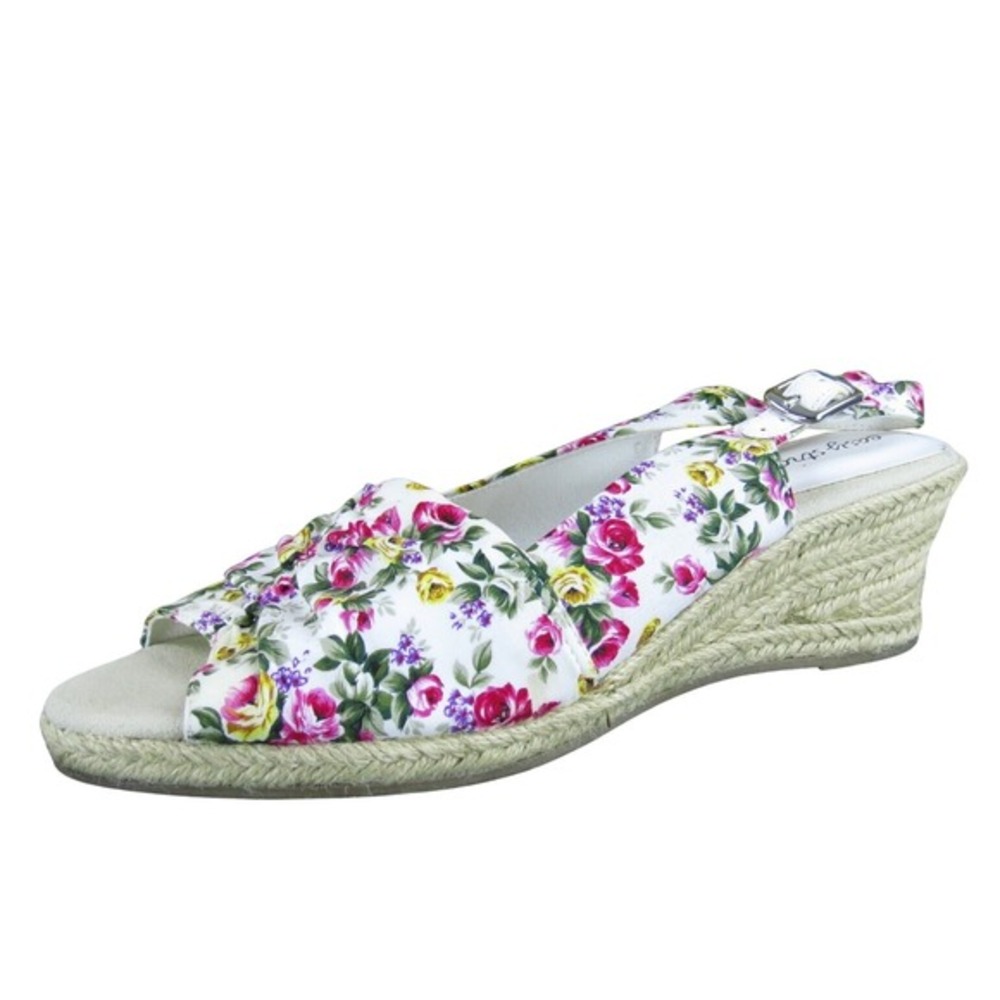 Easy Street Women's Floral Slingback White Fabric Sz 10 Medium Gently Used 2025